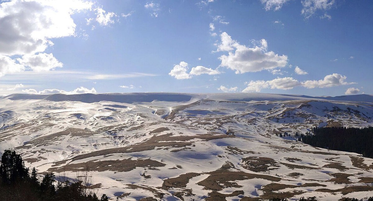 Плато Лаго-Наки. Фото: RusRec13 https://ru.wikipedia.org/ Плато Лаго-Наки. Фото: RusRec13 https://ru.wikipedia.org/