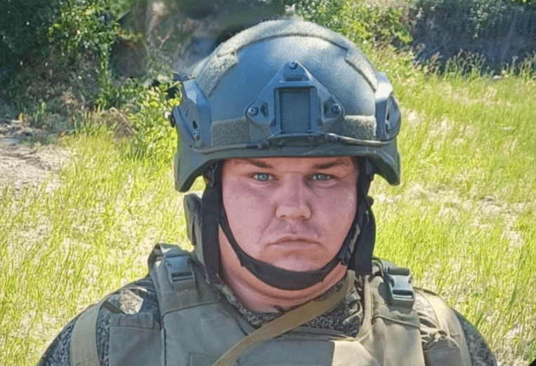 Петр Контимиров. Скриншот фото из Telegram-канала администрации Икрянинского района от 14.11.2024, https://t.me/ikradm/9238
