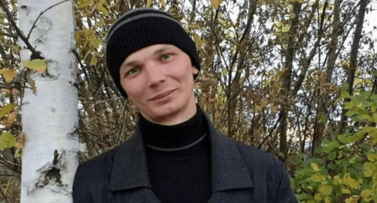 Евгений Семенов. Скриншот фото из Telegram-канала "ОВД-Инфо" (признан иноагентом) от 21.02.25, https://t.me/ovdinfolive/36653.

