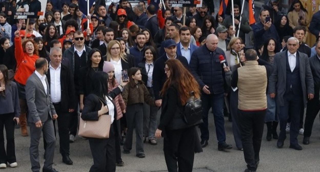 Участники митинга альянса "Мать Армения" в Гюмри, 27 марта 2025 года. Фото: Andranik Tevanyan / Facebook