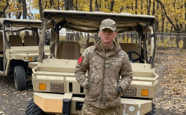 Андрей Овчинников. Скриншот фото из Telegram-канала администрации Володарского района от 30.03.25, https://t.me/regionvol/9399.