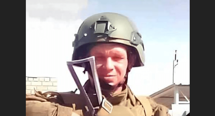 Илья Кагальницкий. Скриншот фото из Telegram-канала администрации Черноярского района от 18.04.25, https://t.me/admchern/8980.