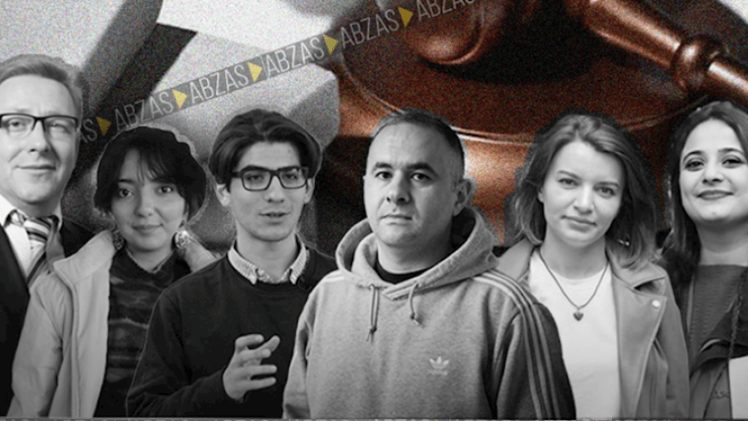 Журналисты Abzas Media. Фото: https://toplummedia.tv/siyaset/pspan-stylefont-size18pxspan-stylefont-familytimes-new-romantimesserifstrongldquoabzas-mediardquo-isinin-baslamasindan-1-il-oumltuumlrstrongspanspanp