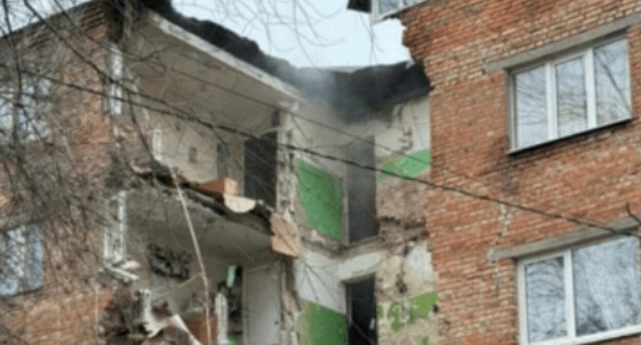 Дом на улице Нариманова после обрушения подъезда. Скриншот фото из Telegram-канала Василия Голубева от 28.01.24, https://t.me/golubev_vu/1079у