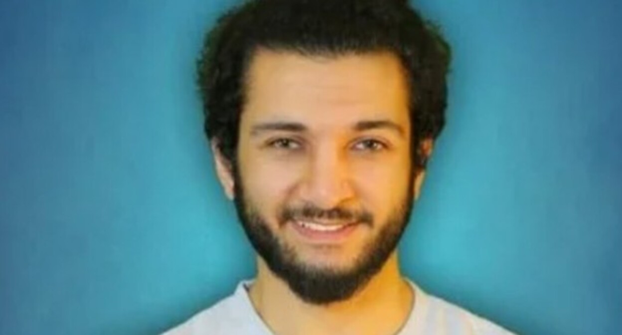 Али Зейнал. Фото: https://foto.info.az/gundem/18198-dunn-axtaris-aparilan-ali-zeynalin-evindn-120-000-azn-dyrind-dollar-v-avro-goturulub.html