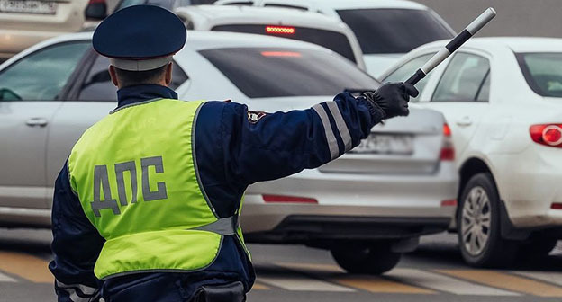 Сотрудник ДПС. Фото: https://gorod-kamyshlov.ru/