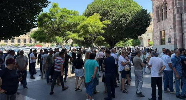 Акция протеста беженцев из Нагорного Карабаха. 14 июля 2025 г. Фото: https://russia-armenia.info/node/104439