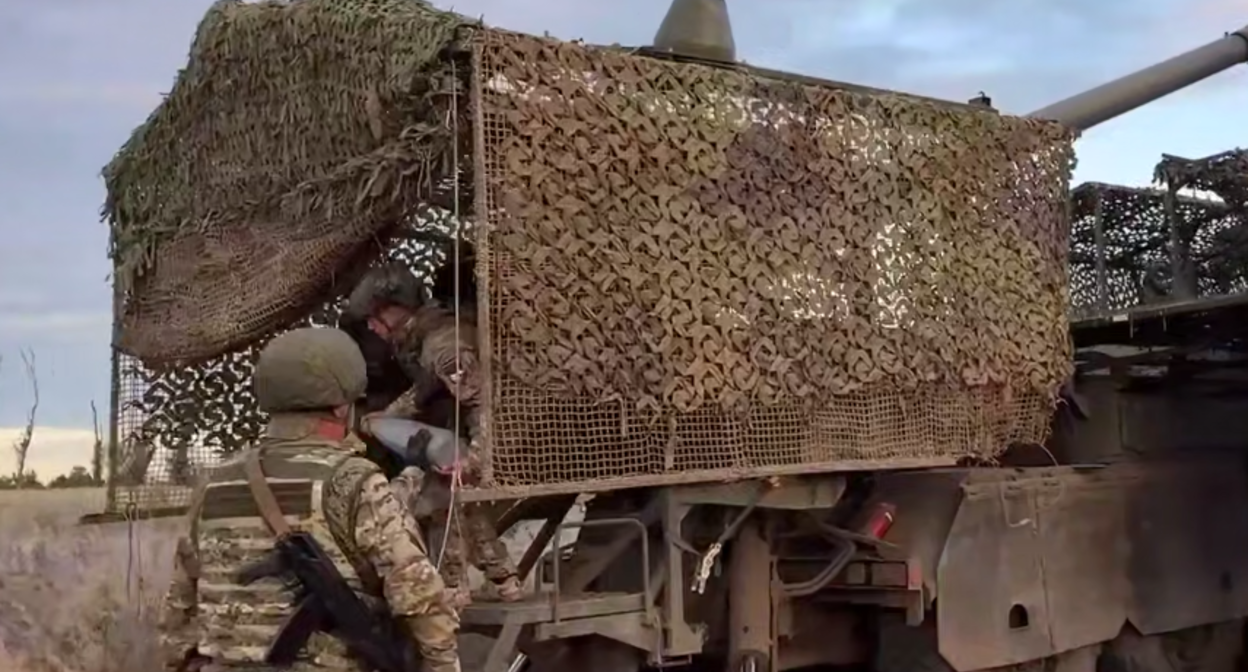 Российские бойцы. Стоп-кадр видео Минобороны России от 25.07.25, https://t.me/mod_russia/54978