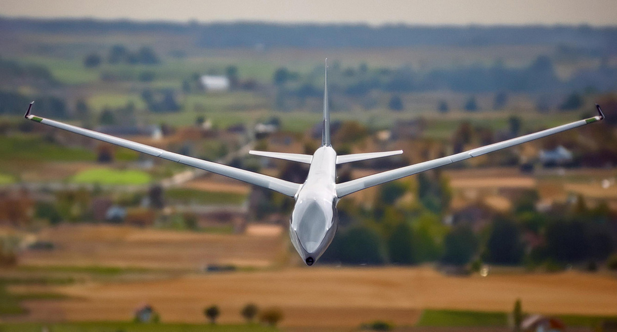 БПЛА в небе. Иллюстрация создана "Кавказским узлом" с помощью ИИ в программе Copilot