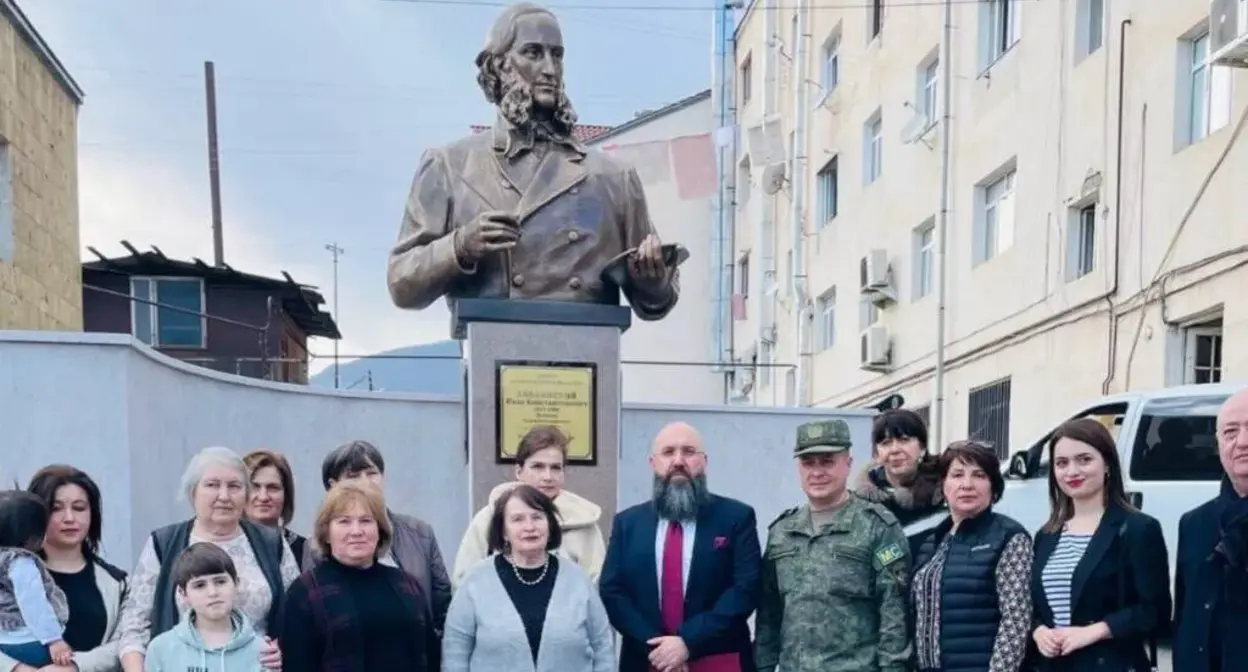 Памятник Айвазовскому в Карабахе. Фото: министерство культуры Армении