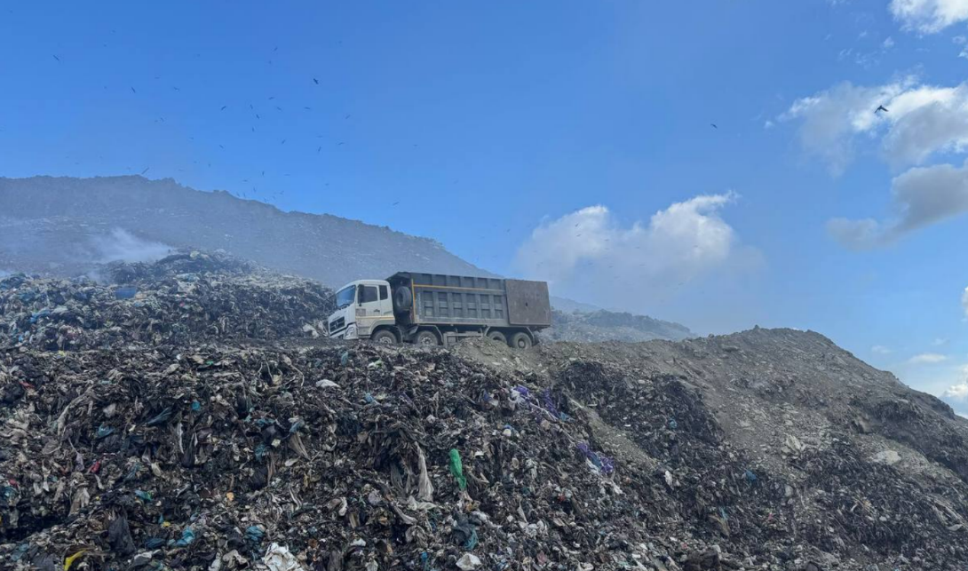 Мусорный полигон на горе Щелба. Скриншот фото пресс-службы администрации Новороссийска от 1.04.25, https://t.me/pressnovoross/3120