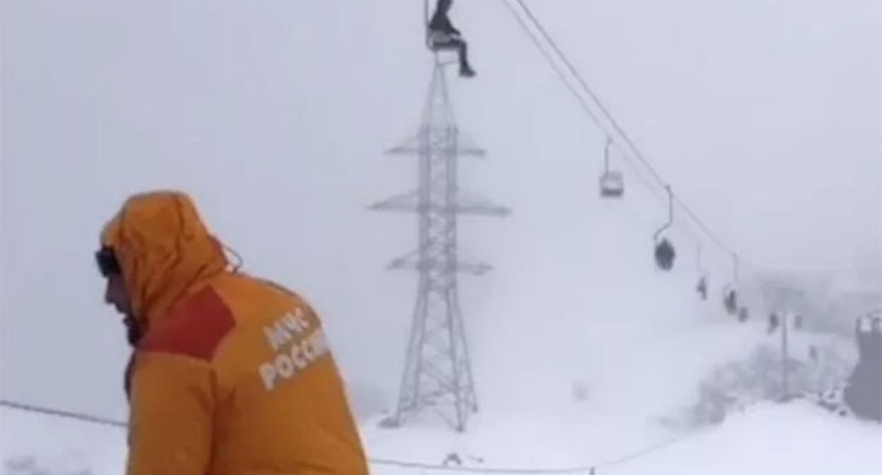 Эвакуация людей после аварии с канатной дороге на Эльбрусе. 12 сентября 2025 г. Фото: Прокуратура Кабардино-Балкарской Республики