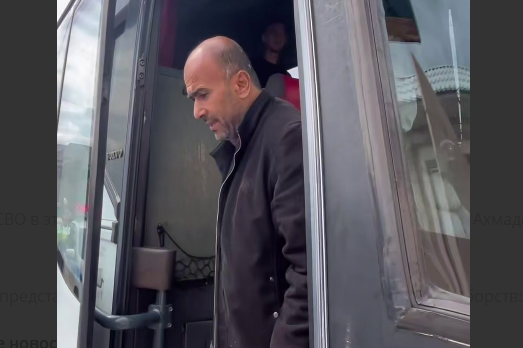 Палестинские беженцы прибыли в Дагестан. Стоп-кадр видео ННТ от 21.09.25, https://t.me/newsnnt/10851