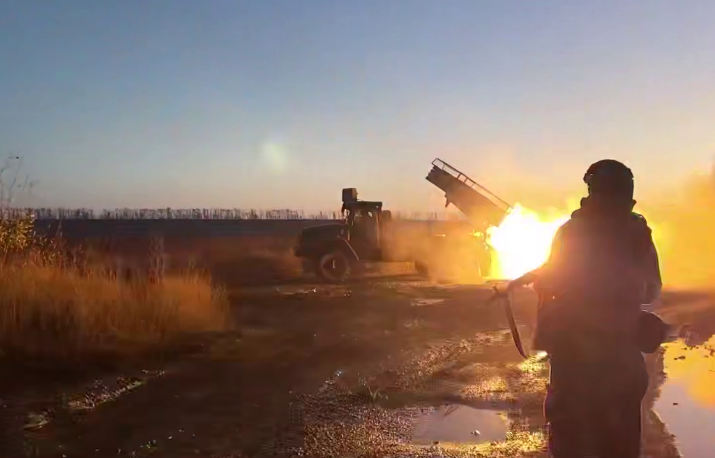 Российский военный. Стоп-кадр видео Минобороны России от 20.11.25, https://t.me/mod_russia/58670.