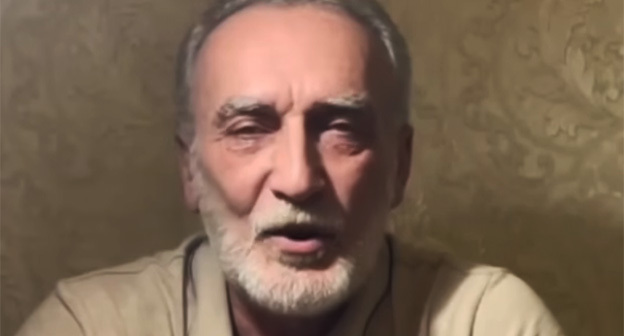 Кадр видеообращения Аслана Емкужева https://www.youtube.com/watch?v=K1G93wA3l9E