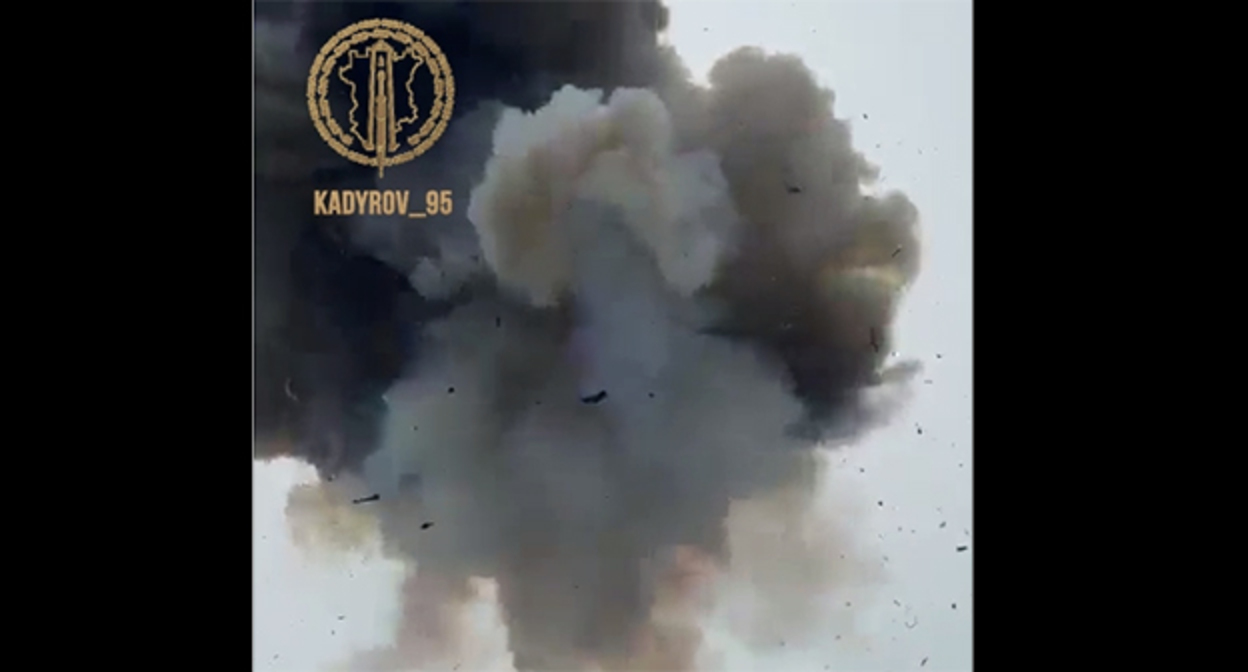 Кадр взрыва от сбитого беспилотника. 9 декабря 2025 г. Скриншот видео https://t.me/RKadyrov_95/6211