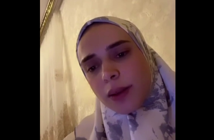 Индира Тайсумова. Стоп-кадр видео "Кавказ без матери" от 12.12.25, https://t.me/heda_media/2327.