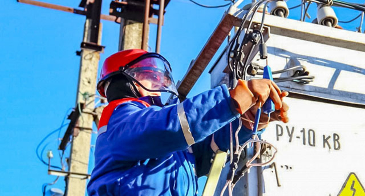 Восстановительные работы в электросетях. Фото:  https://05.mchs.gov.ru/