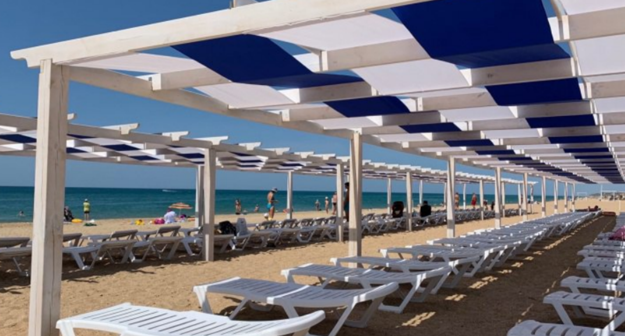 Пляж в Анапе. Скриншот фото Макса Анапского https://t.me/maksanapskii/14440.