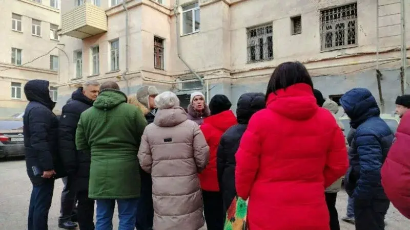 Жители Таганрога после атаки дронов. 13 января 2026 г. Фото: KambulovaSvetlana / Telegram