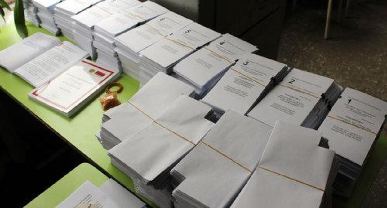 Бюллетени на избирательном участке в Ереване. 9 декабря 2018 года. Фото Тиграна Петросяна для "Кавказского узла"