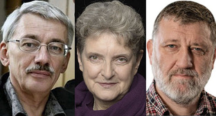 Олег Орлов, Светлана Ганнушкина, Сергей Пархоменко (все включены в реестр иноагентов). Фото: Сергей Алексеев https://ru.wikipedia.org/, Анна Артемьева https://ru.wikipedia.org, https://www.youtube.com/watch?v=uj9HjVMxmps Коллаж 