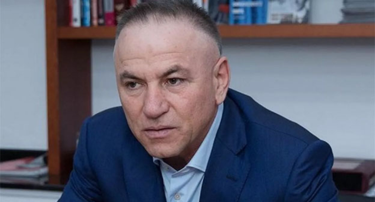 Ризвангаджи Исаев. Фото: https://chernovik.net/content/inye-smi/vozvrashchenie-dagestanskogo-evropeyca-kavpolitоsya-stroit-v