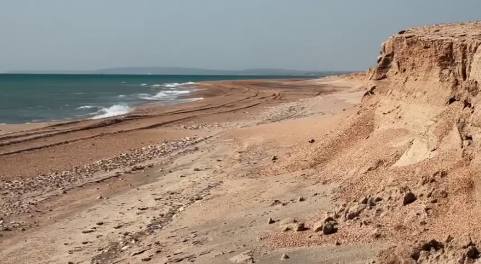 Бугазская коса. Стоп-кадр видео из Telegram-канала "Добровольцы ССЛ" от 16.03.26, https://t.me/setisitolopata/2714. Бугазская коса. Стоп-кадр видео из Telegram-канала "Добровольцы ССЛ" от 16.03.26, https://t.me/setisitolopata/2714.