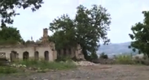 Разрушенный памятник архитектуры в Шуше. Скриншот видео https://www.youtube.com/watch?v=MGO-17BKToM Разрушенный памятник архитектуры в Шуше. Скриншот видео https://www.youtube.com/watch?v=MGO-17BKToM