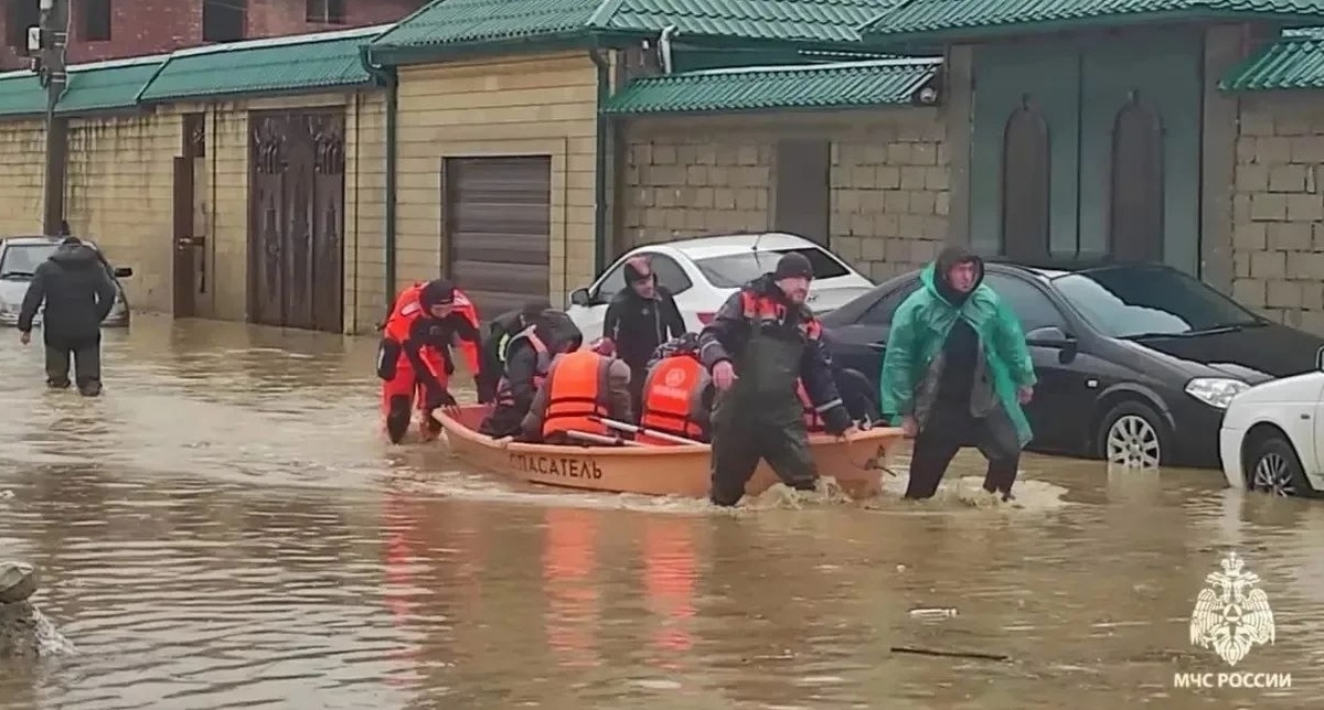 Наводнение в Дагестане. Фото: управление МЧС по Дагестану https://t.me/mchsrd/4981