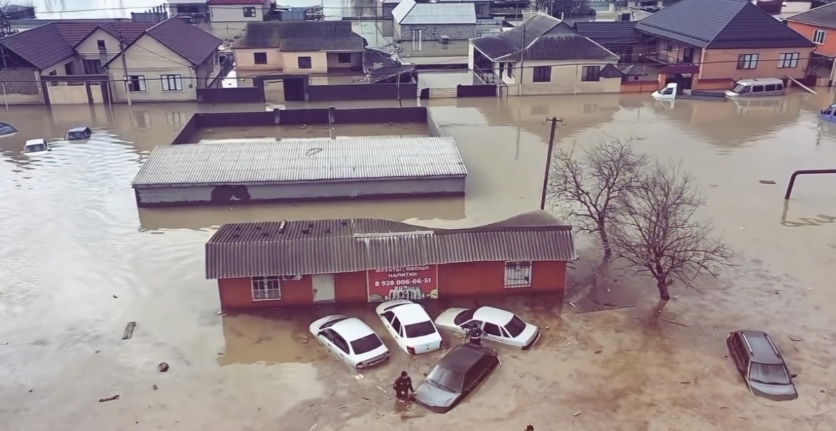 Последствия наводнения в селе Адильотар Хасавюртовского района. Стоп-кадр видео has.info