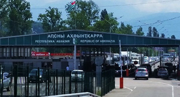 Российско-абхазская граница. Фото: https://sochi.ru/press-sluzhba/novosti/66/108684/ Российско-абхазская граница. Фото: https://sochi.ru/press-sluzhba/novosti/66/108684/