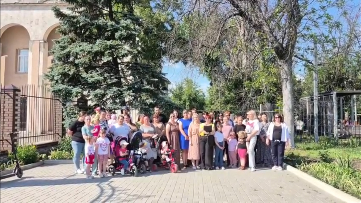Жители Гуково записывают видеообращение к властям. Кадр из видео https://vk.com/wall521404728_1525 Жители Гуково записывают видеообращение к властям. Кадр из видео https://vk.com/wall521404728_1525