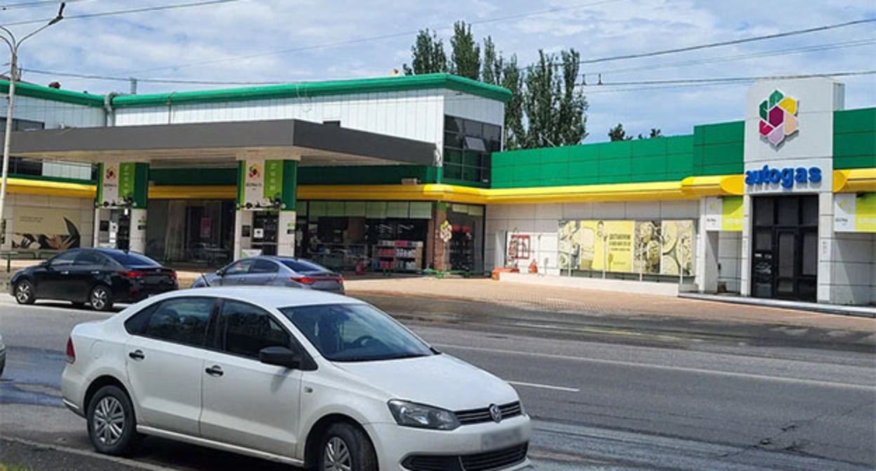 Заправка в Чечне. Фото Олега Ионова для "Кавказского узла"
