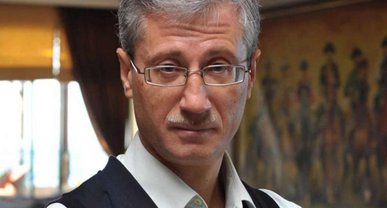 Роман Мельниченко. Фото: https://www.facebook.com/groups/klubdlyatehktogolovojnetolkoest/posts/2518798005289844/ принадлежит компании Meta деятельность которой запрещена в России Роман Мельниченко. Фото: https://www.facebook.com/groups/klubdlyatehktogolovojnetolkoest/posts/2518798005289844/ принадлежит компании Meta деятельность которой запрещена в России