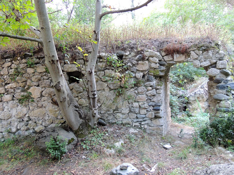 Вход во вдор дома. Вход во вдор дома.