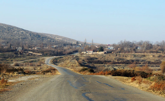 Подъезжаем к с. Нор Марага... Подъезжаем к с. Нор Марага...