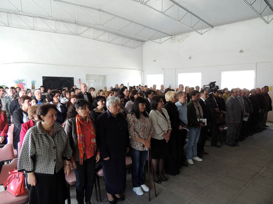 Минута молчания по тем, кого мы все потеряли... Минута молчания по тем, кого мы все потеряли...