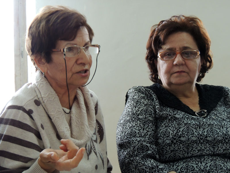 Есть что сказать у двух старых преподавателей кафедры Жанны Джалаловны и Мелании Аванесовны, слева на право. Есть что сказать у двух старых преподавателей кафедры Жанны Джалаловны и Мелании Аванесовны, слева на право.