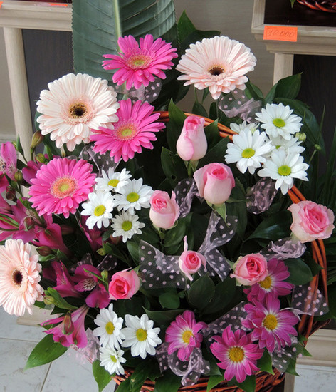 Будьте счастливы дорогие Женщины, Любите всю свою жизнь и будьте Любимы! Будьте счастливы дорогие Женщины, Любите всю свою жизнь и будьте Любимы!