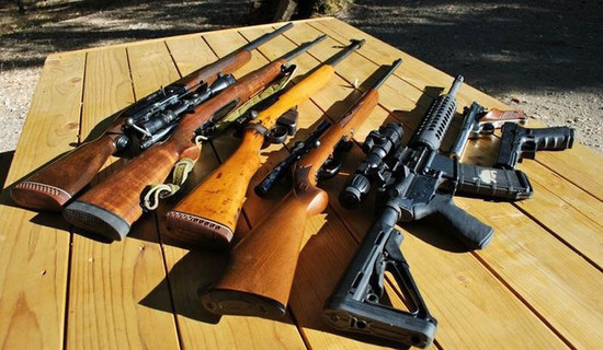 Сдача оружия. Фото взято из интернета. Сдача оружия. Фото взято из интернета.