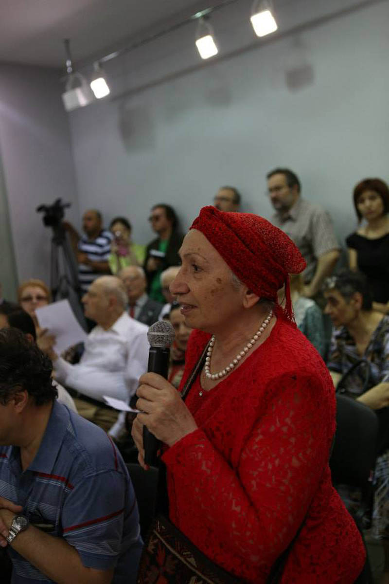 Своё мнение о произведениях Ашот Бегларяна говорит писательница Гоар Рштуни.