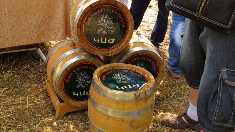 Бочонки с тутовой водкой с.мац-Тагер Гадрутского района.