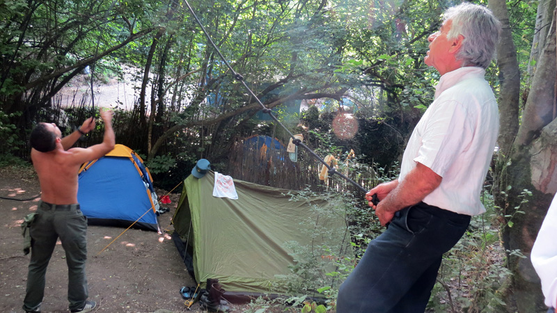  Аслан и Азат готовят препятствие Маятник.