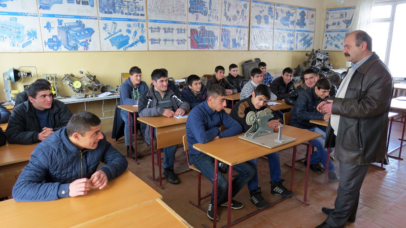 Урок автодела (2 курс). Мастер Альберт Магакелян.