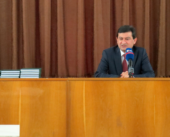 Всупительное слово замминистра экономики Нагорного Карабаха Сергея Шахвердяна. Всупительное слово замминистра экономики Нагорного Карабаха Сергея Шахвердяна.