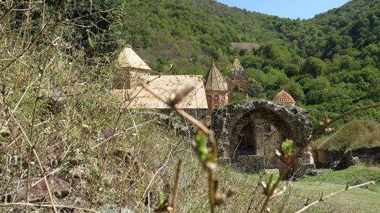 Монастырь Дадиванк (4-6 вв.). Монастырь Дадиванк (4-6 вв.).