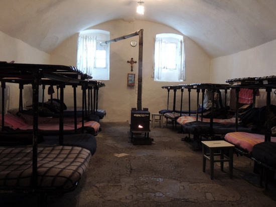 общежитие (камера) полуоткрытого режима. общежитие (камера) полуоткрытого режима.